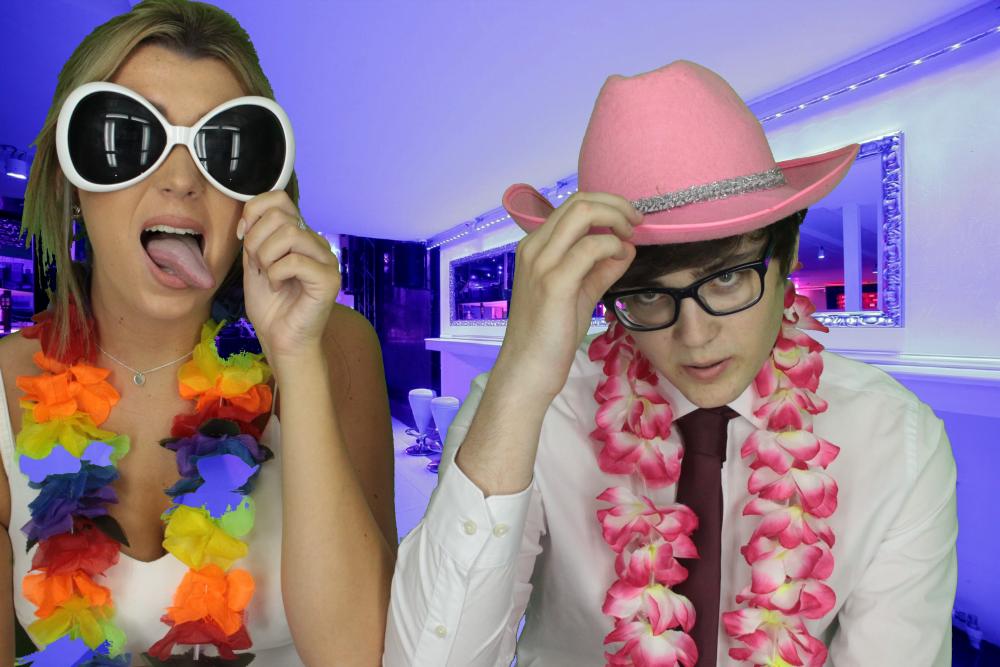 Mr & Mrs Davis | View more photos from the event at gallery.myphotoboothexperience.co.uk/u/MyPhotoBoothExperienceLtd/Mr-Mrs-Davis